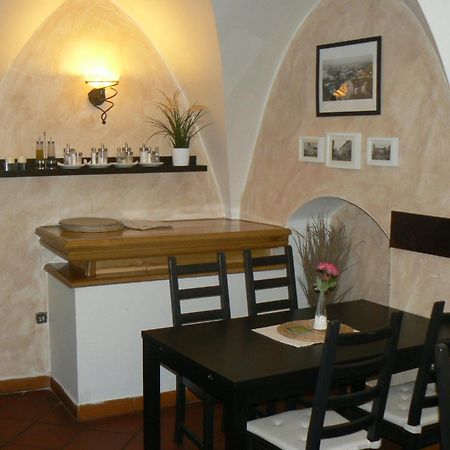 Penzion A Restaurace Modra Ruze Табор Екстериор снимка